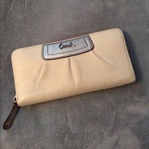 Coach leather zip around wallet white NWOT